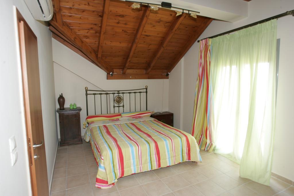 Erofili Villas Lourdata  Chambre photo